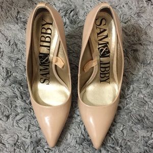 Sam & Libby nude pumps